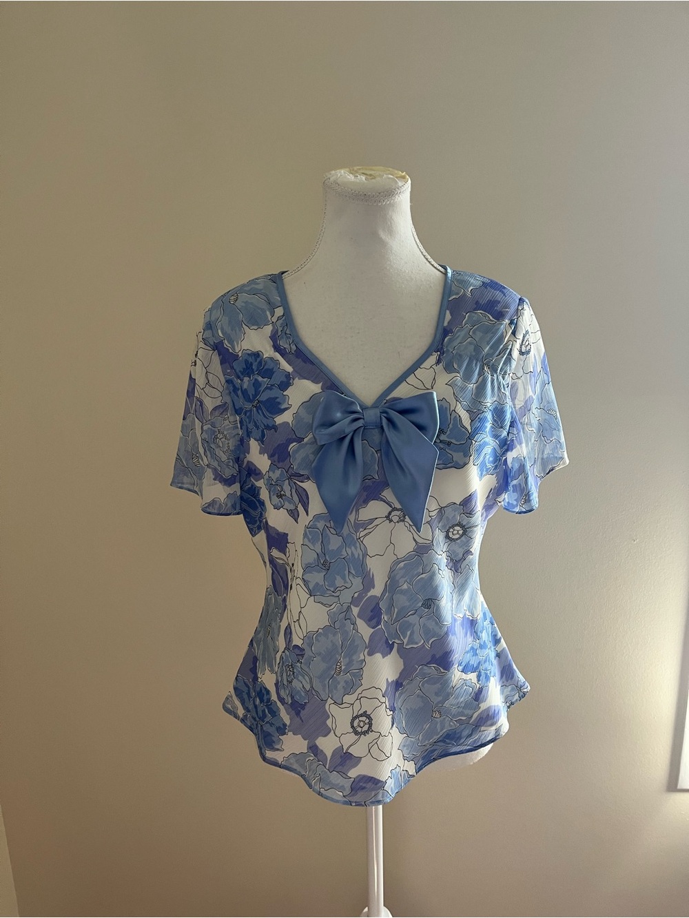 Blue Floral Bow-Accent Women's Top